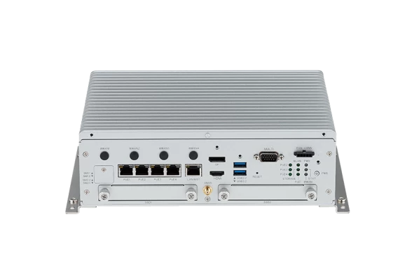 IoT, AI, and vehicle technology: The VTC-7270-C4/C8 impresses with its versatility.